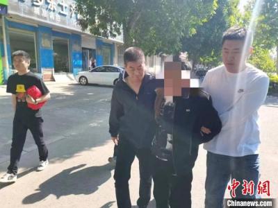 无证驾驶露马脚 内蒙古警方抓获潜逃31年命案逃犯